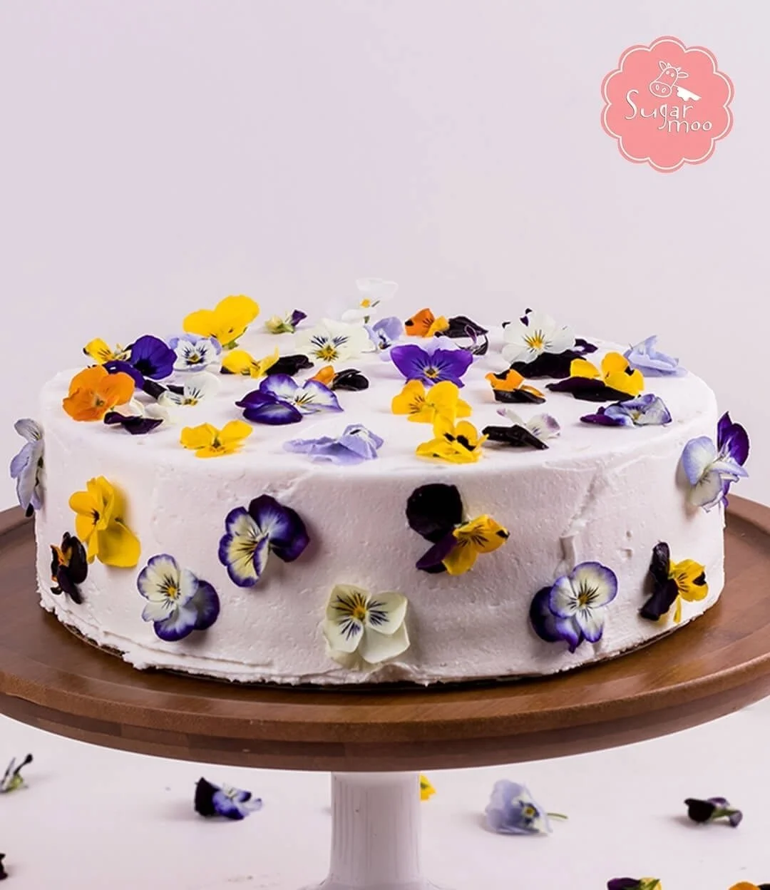 Edible Flower Cake by Sugarmoo 
