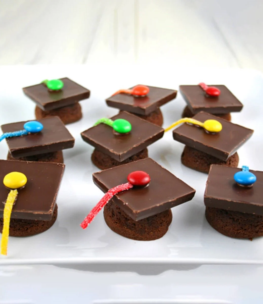 Graduation Cap Cupcakes by Sugar Sprinkles (Box of 6)