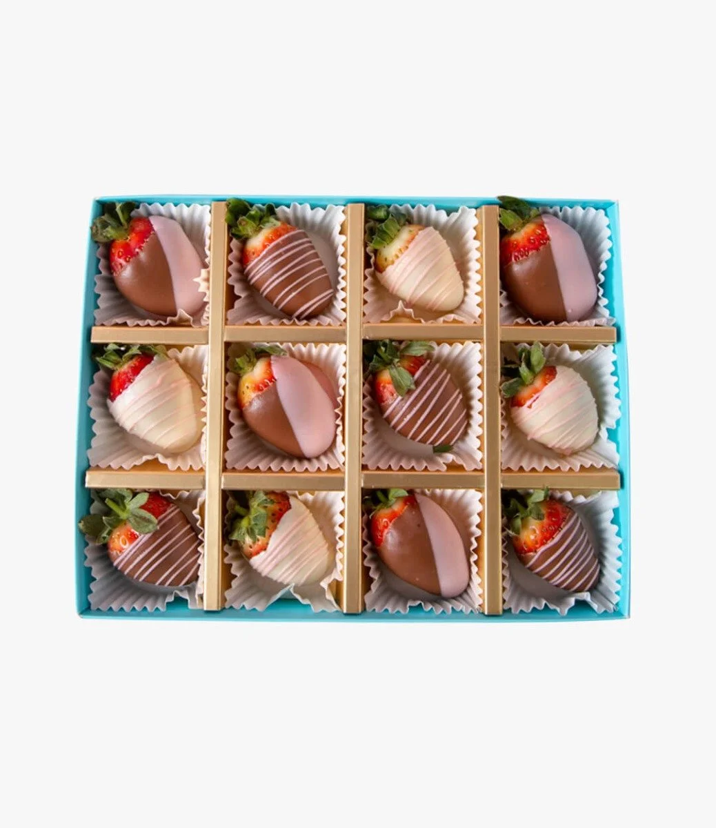 صندوق شوكولاتة على شكل فراولة عيد الحب من إن جيه دي