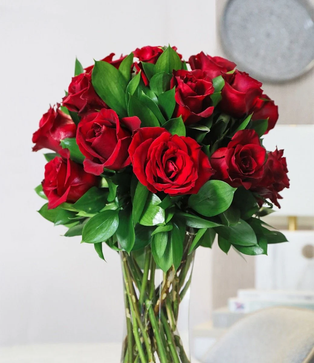 24 Roses in a Vase