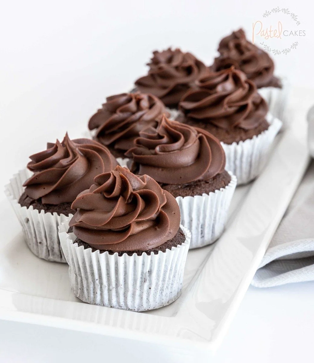 Chocolate Hazelnut Cupcakes (Box of 6) by Pastel Cakes 
