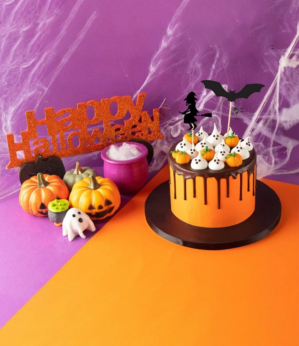 Ghost & Pumpkin Carrot Cake by Cake Social