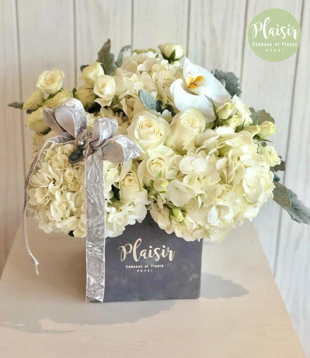 Grey Velvet Vip Flower Box By Plaisir