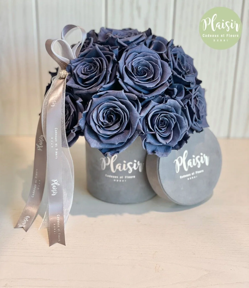 Infinity Grey Roses Round Box By Plaisir