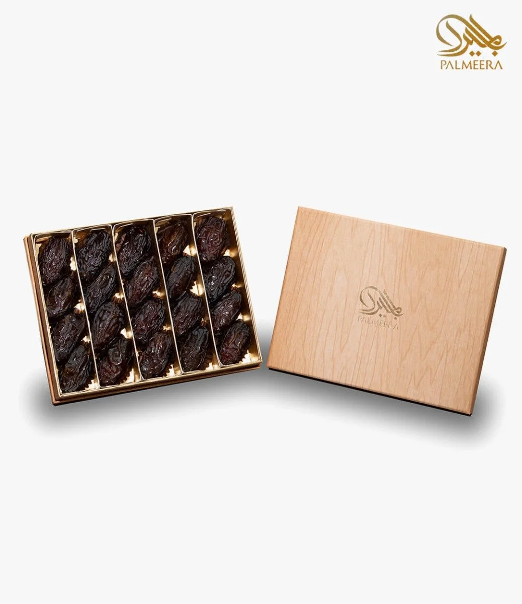 Medium Size Carton Box With Wood Grains Majdool Dates By Palmeera 