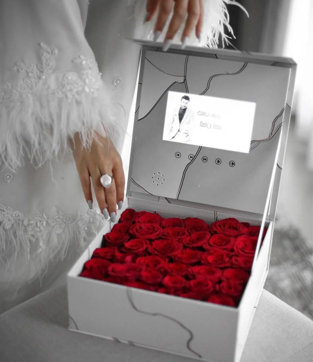Personalised Bisous Video Box 
