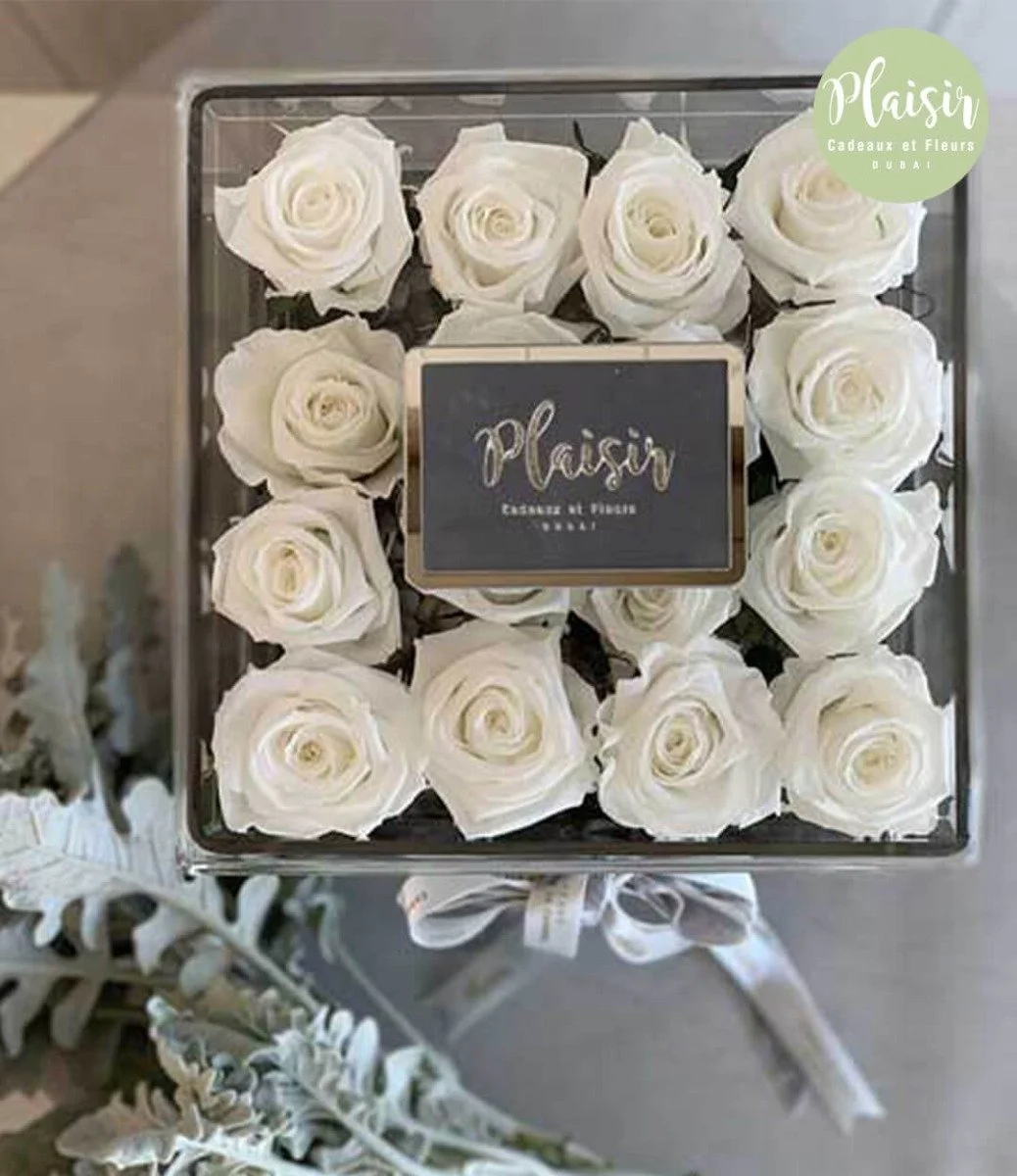 Vip Acrylic Square White Infinity Roses By Plaisir