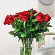 12 Roses in a Vase