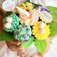 6 Mini Easter Cupcakes Arrangement By Sweet Celebrationz