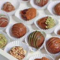 Mix of Sukari Dates and Swiss Chocolate