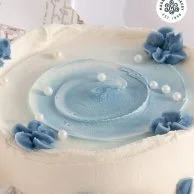 Blue Flower Lunch Box Cake by Magnolia Bakery