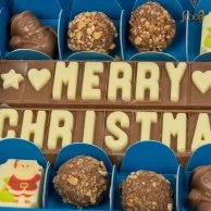 صندوق شوكولاتة ميري كريسماس من سكوبي