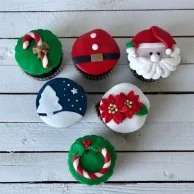 Christmas Cupcakes by Pastel Cakes