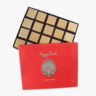 صندوق شوكولاتة ديوالي الفاخر بالزهور من لو شوكولاتيير