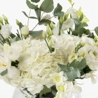 Flower Arrangement and Lotus Box Small by Almthaq Alarabi Bundle