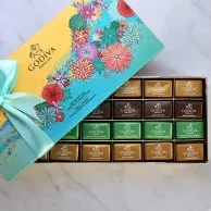 صندوق شوكولاتة جوديفا نابس 24 قطعة - نكهات متنوعة