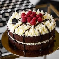 Hostess Cake by Laviviane