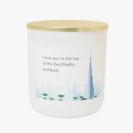 شمعة معطرة بعبارة "أحبك إلى قمة برج خليفة"
