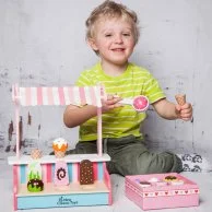 Ice Cream Shop by New Classic Toys