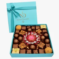 صندوق حلويات هندية وشوكولاتة بلجيكية من إن جي دي