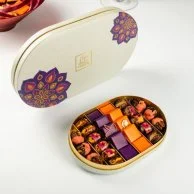 صندوق جوهرة ديوالي مع تمر محشي وشوكولاتة من ديت روم