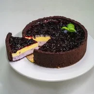 Lemon & Blueberry Cheesecake by Bloomsburys
