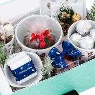 Merry Sweets Holiday Gift Hamper by Silsal