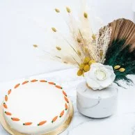 باقة مزهرية ميلانو الخاصة وكعكة الجزر من مخبز هيلين