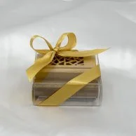 طقم هدية بخور عود صغير ومبخرة خشبية لون فاتح من شوكولاتييه