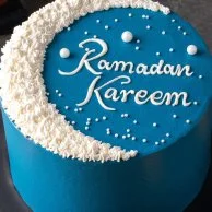 Minimalist Ramadan Moon Cake by Cake Social