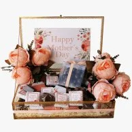 صندوق زجاجي من الشوكولاتة والزهور لعيد الأم من إكلات