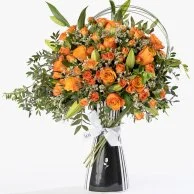 زهور الورد البرتقالية من فوريفر روز مع ماكرون ايرماين