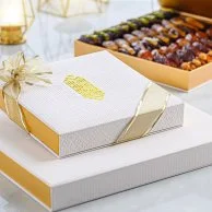 Pearl Gift Set Assorted Dates Large by Bateel