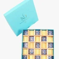 صندوق شوكولاتة تهنئة رمضان (25 قطعة) من NJD
