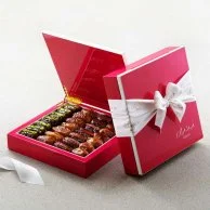 Pink Wood Gift Set by Bateel