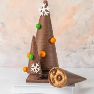 شجرة كريسماس من الشوكولاتة البلجيكية النقية من أن جيه دي