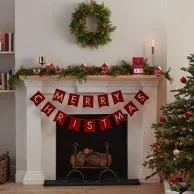 إكليل عيد الميلاد من أوراق الشجر الحمراء من جينجر راي