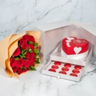 كيكة القلوب الحمراء والشوكولاتة مع باقة الورد الأحمر من سيكريتس