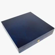 صندوق تمور خشبي رويال بلون أزرق من فوري وجالاند