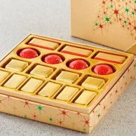 صندوق إستيل مربع ذهبي صغير من بتيل 