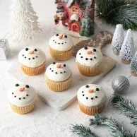 Snowman Christmas Cupcakes by Cake Social