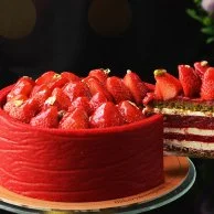 Strawberry Tahiti Cake by Bakery & Company