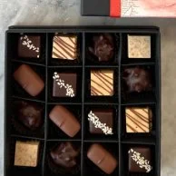 صندوق حلوى البرالين والكراميل الصيفي 16 قطعة من ميرزام