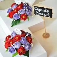 The Pretty Mini Flower Cupcakes Bouquet from Sweet Celebrationz