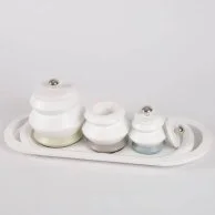 صينية تقديم مع ٣ علب اسطوانية بيضاء من بلندز