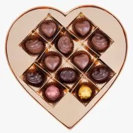 صندوق شوكولاتة على شكل قلب من جوديفا