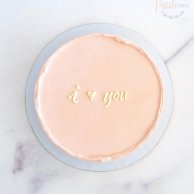Valentine's "i <3 you" Cake By Pastel Cakes