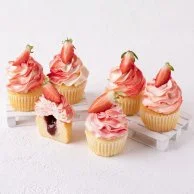 Victoria Sponge Cupcakes by Cake Social