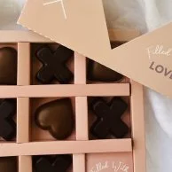 XOXO Chocolates Box of 9 by Pastel Cakes