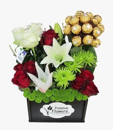Flowers Box with Ferrero Rocher Ball